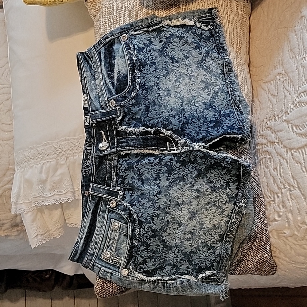 Miss Me Shorts